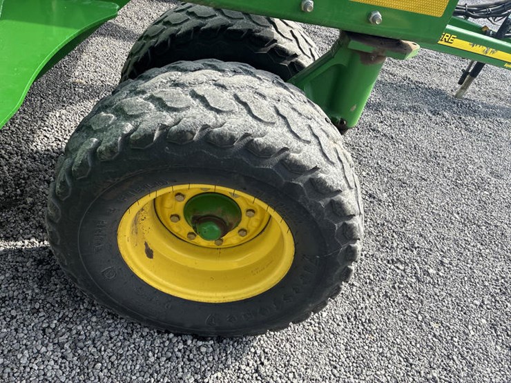 2005-john-deere-1690-image-21