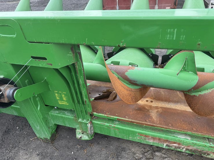 2013-john-deere-608c-image-18