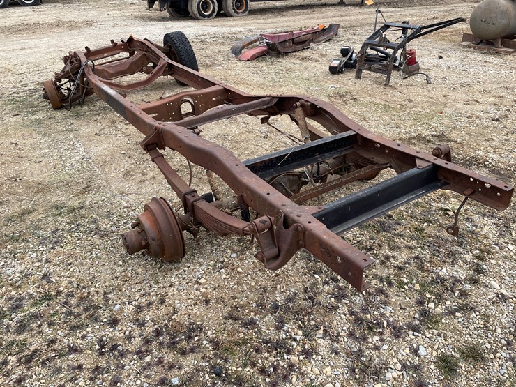 #4254-•-1964-gm-c20-truck-frame-image-6