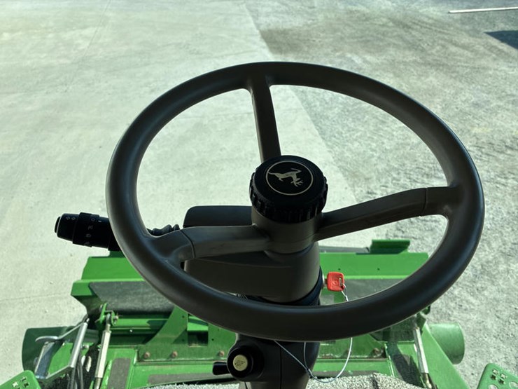 2013-john-deere-s670-image-99
