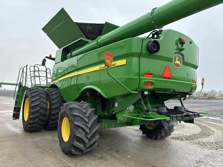 2017-john-deere-s680-image-7