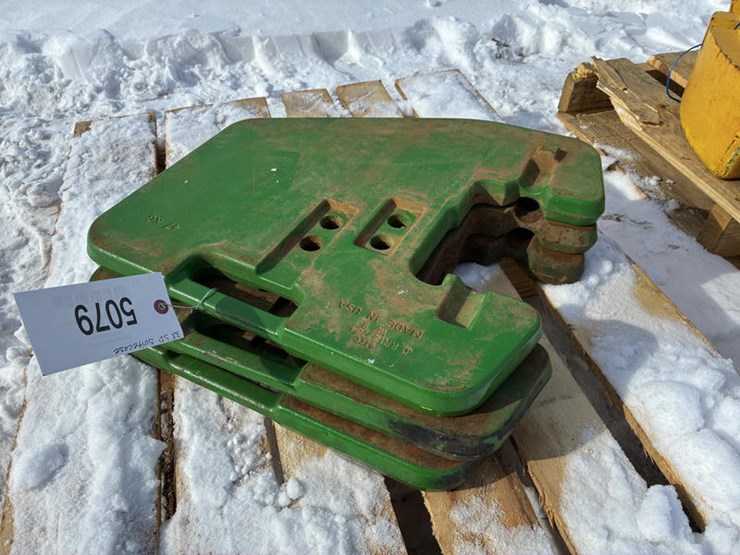 #5079-•-3x-jd-suitcase-image-2