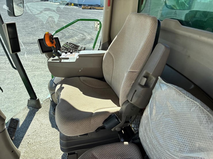 2012-john-deere-s670-image-94