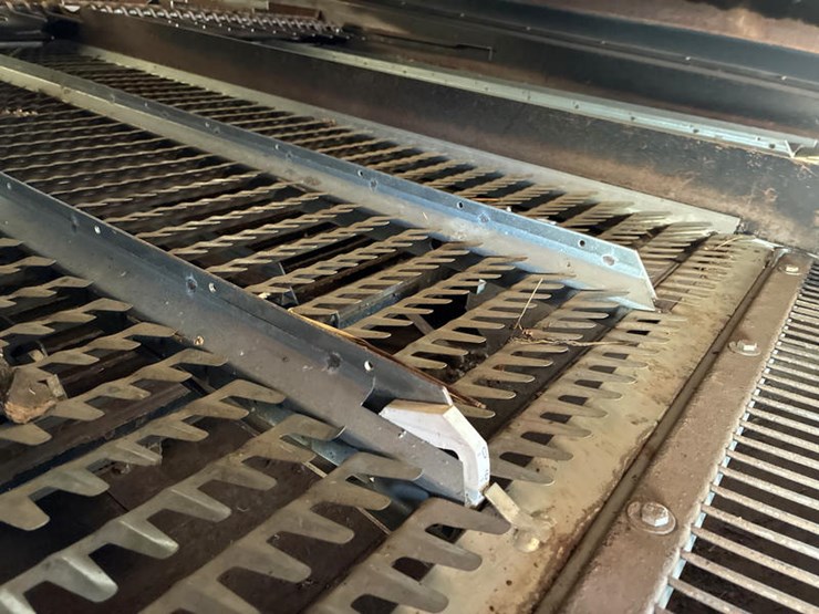 2010-case-ih-8120-image-68