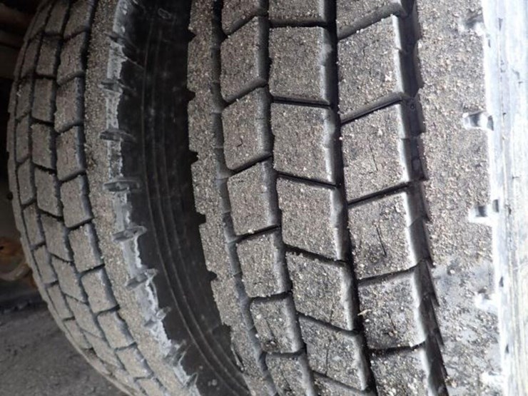 1998-gmc-t4-series-s/a-bucket-truck-1gdp7c1c0wj519-image-93