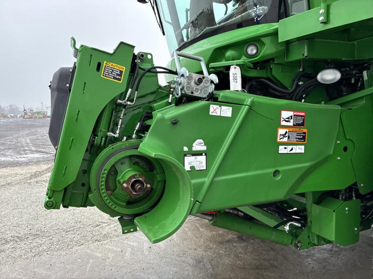 2017-john-deere-s680-image-23