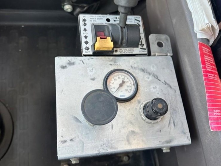 2017-international-hx620-image-58