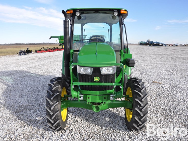 2022-john-deere-5055e-image-2