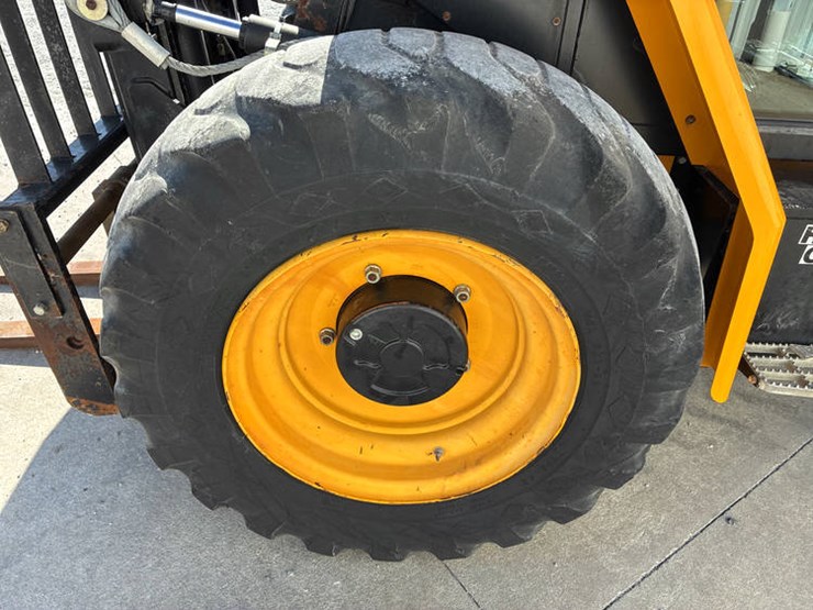 2018-jcb-930-image-38