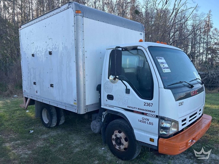 2006-gmc-w4500-image-2