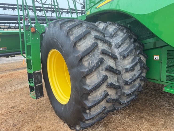 2014-john-deere-s680-image-30