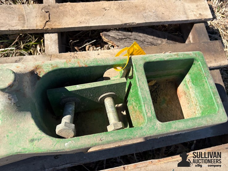 john-deere-weight-bracket-image-9