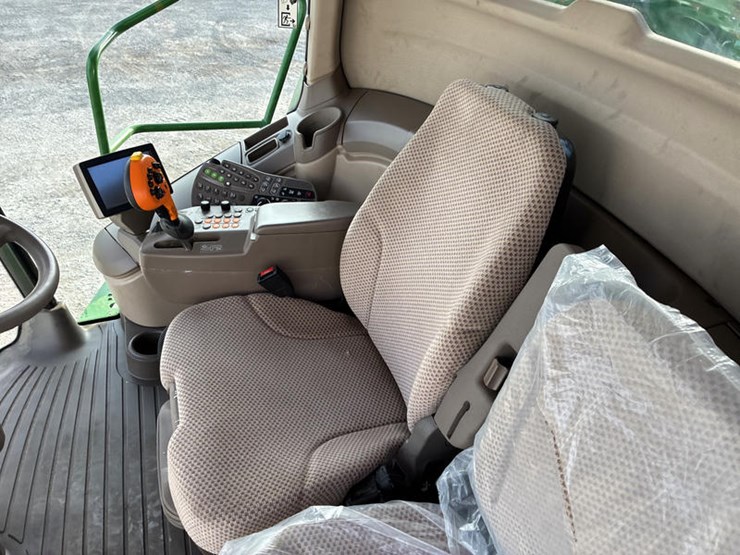 2015-john-deere-s670-image-97