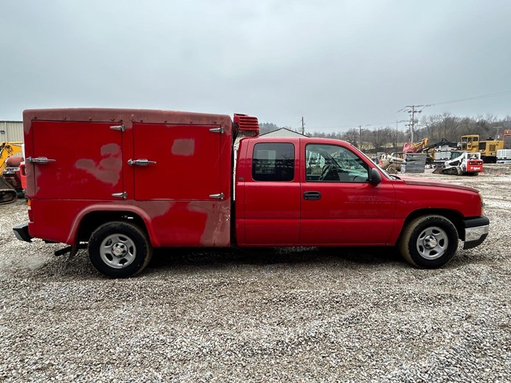 2004-chevrolet-1500-image-5