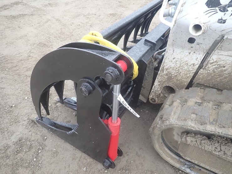 wildcat-84"-heavy-duty-skid-steer-root-rake-grapple-image-7