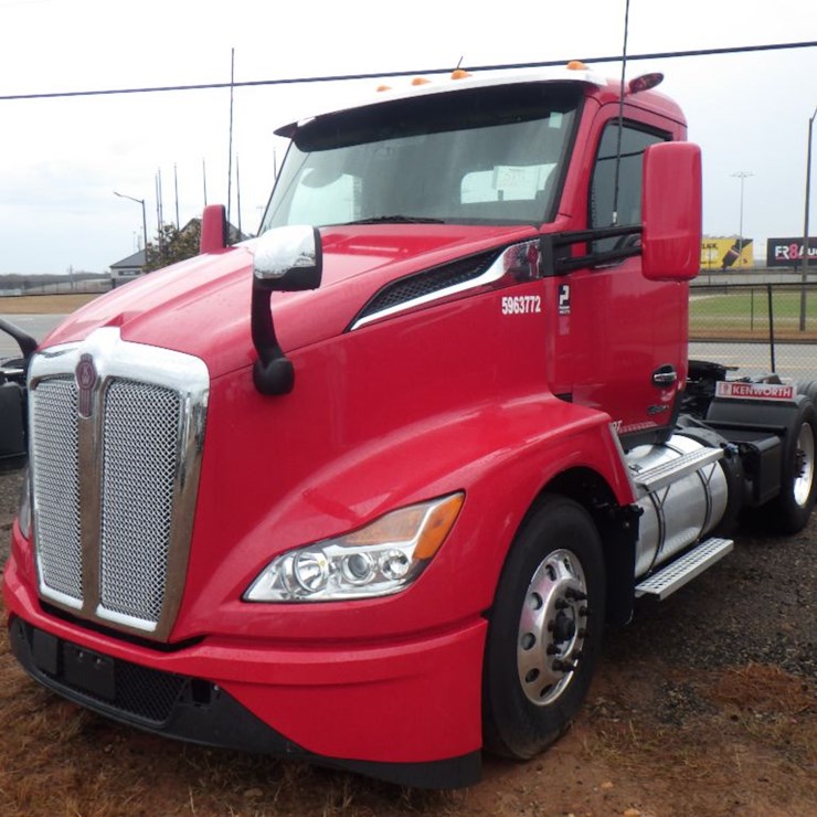 2023 KENWORTH T680