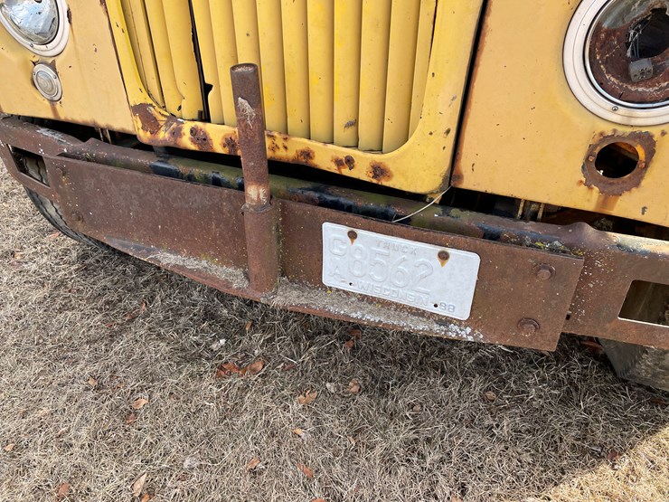 1963-mack-b61-image-11