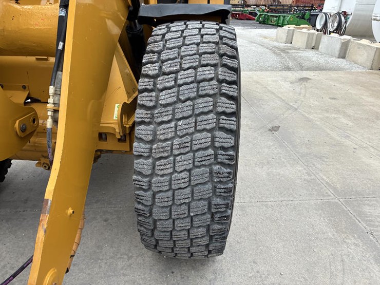 2021-caterpillar-926m-image-55