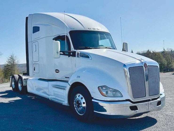 2017-kenworth-t680-image-2