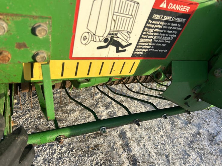 1999-john-deere-566-image-24