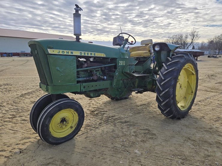 2010-john-deere-2010-image-1