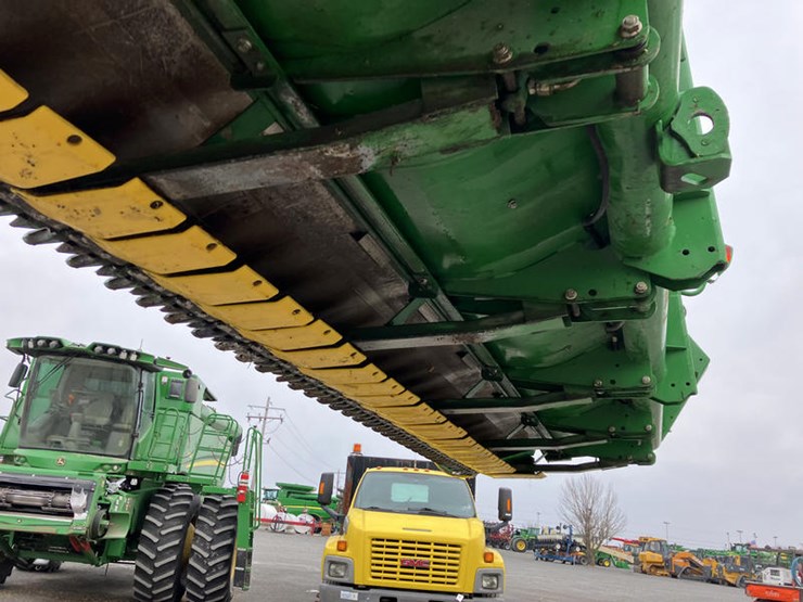 2011-john-deere-625f-image-24