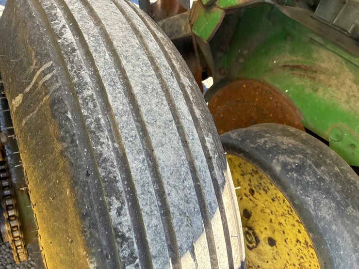 john-deere-7200-image-58