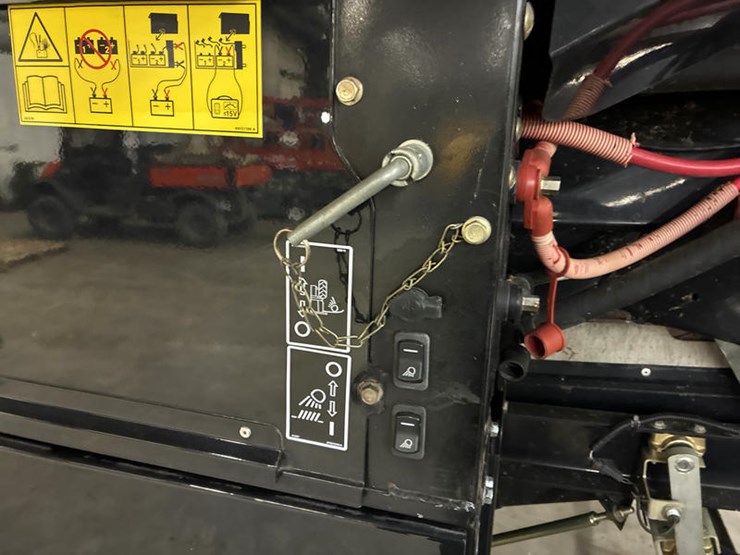 2012-case-ih-7230-image-53