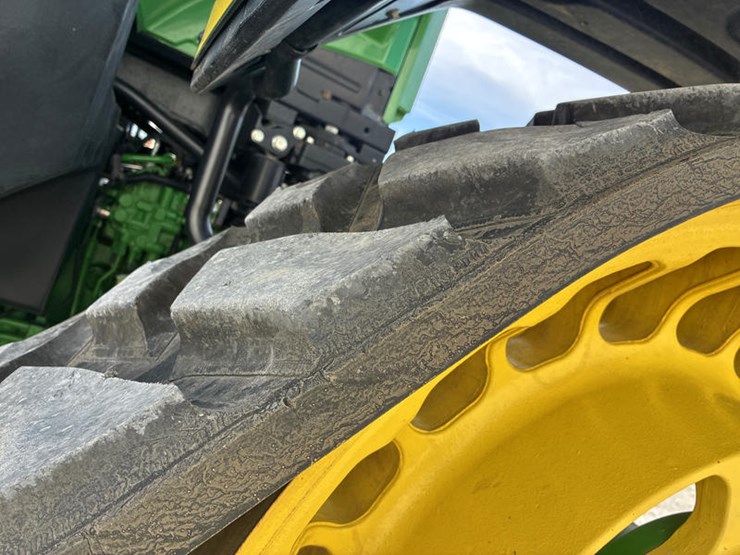 2021-john-deere-8rx-370-image-78