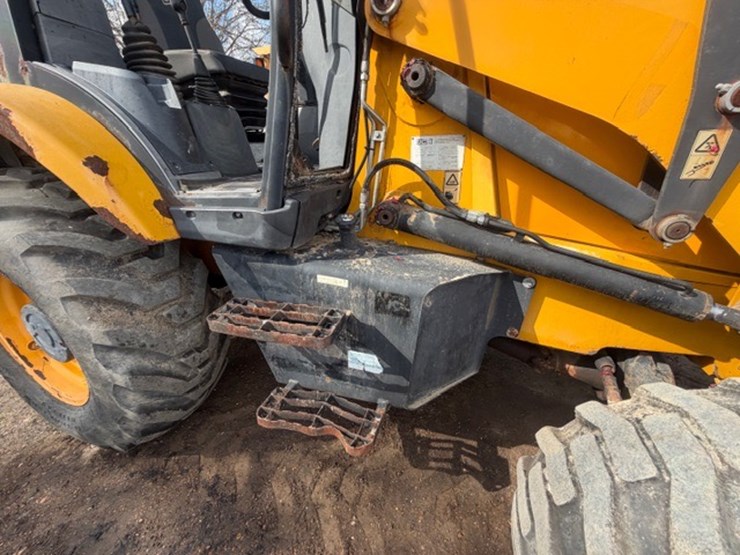 jcb-3cx-image-36