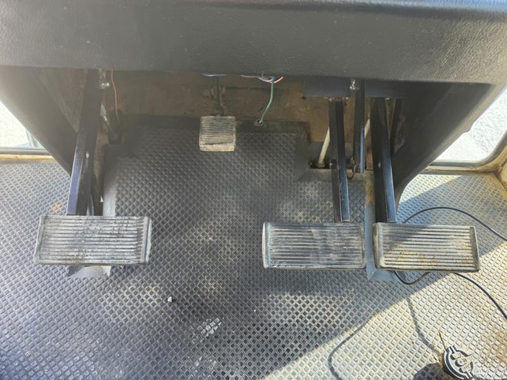 #5112-•-1983-cih-2090-#8840728-image-30