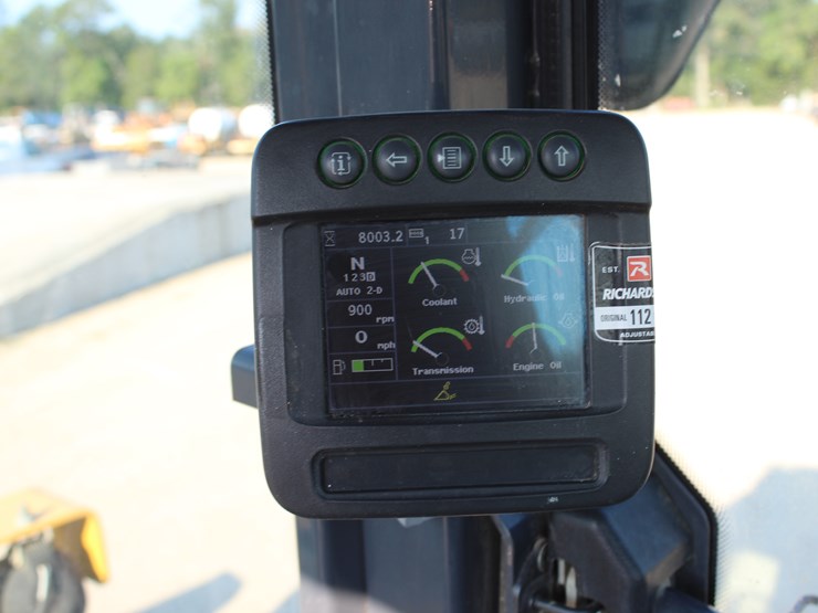 2015-deere-544k-image-19