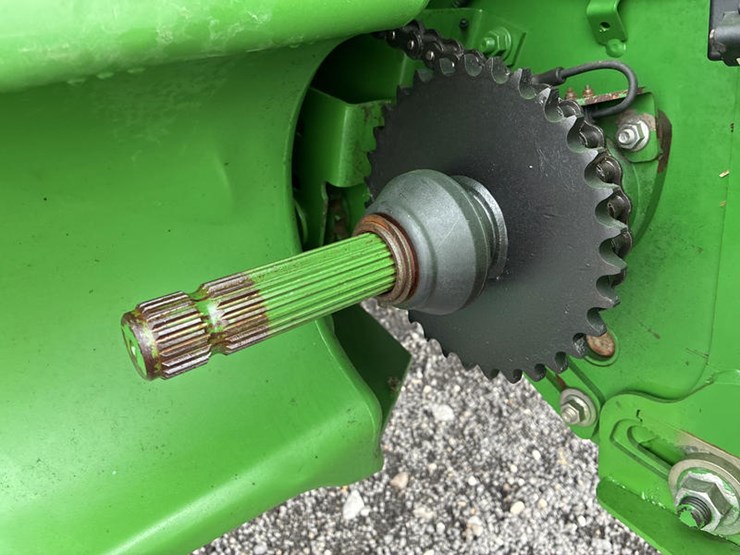 2014-john-deere-s680-image-25