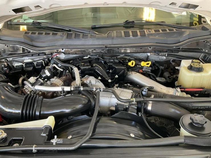 2019-ford-f550-image-12