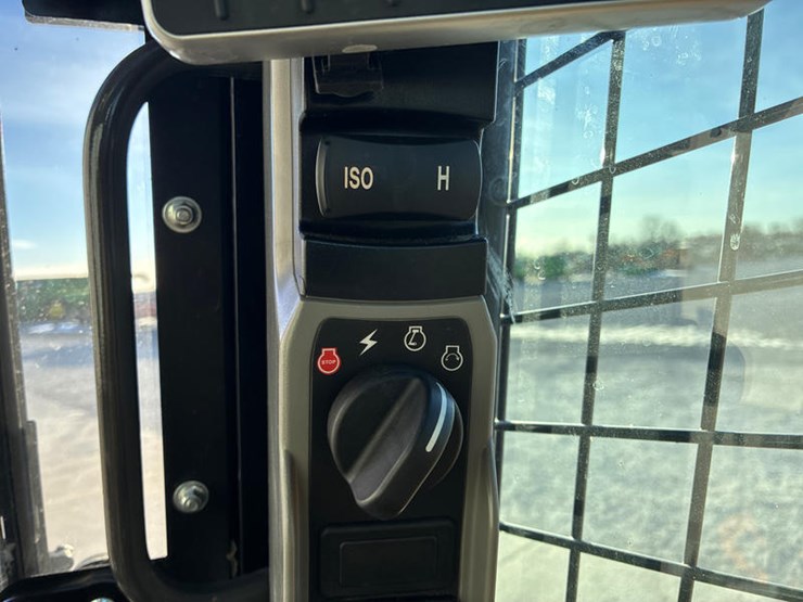 2024-case-tv620b-image-67