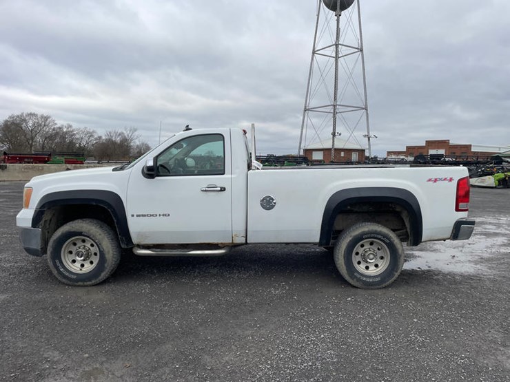 2008-gmc-sierra-2500hd-image-10