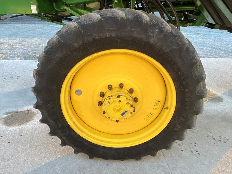 2017-john-deere-r4023-image-51