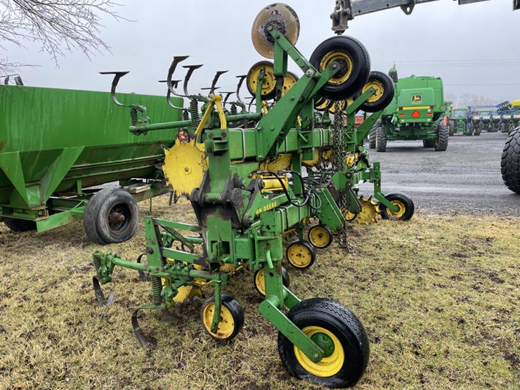 john-deere-85-image-6