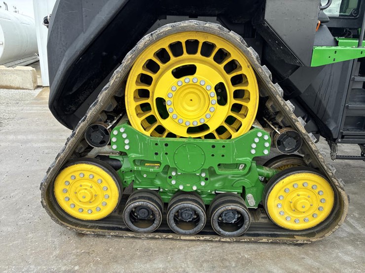 2021-john-deere-8rx-410-image-66