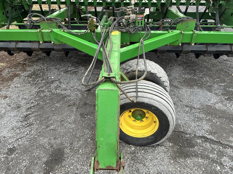 2003-john-deere-1590-image-14
