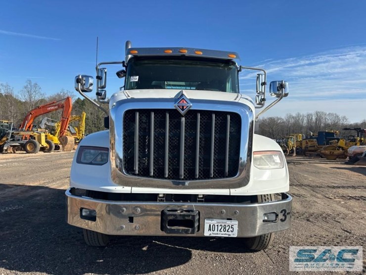 2017-international-hx620-image-4