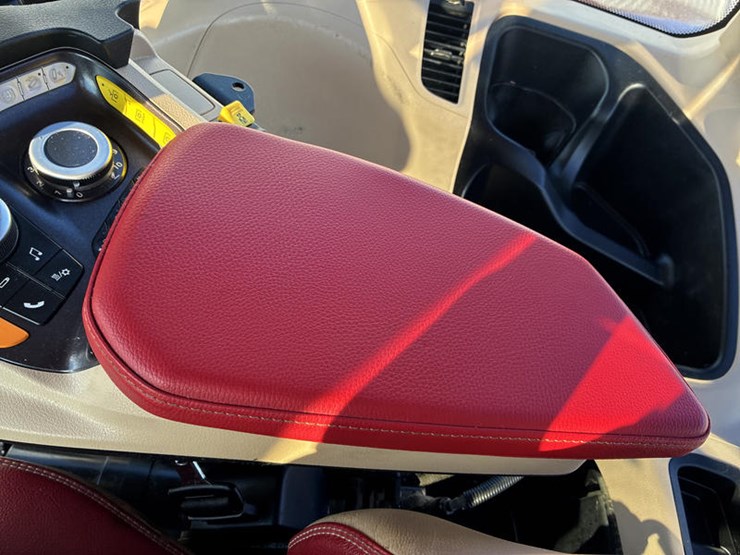 2024-case-ih-magnum-310-afs-connect-image-85