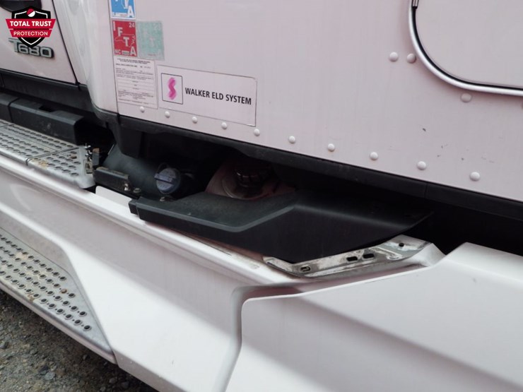 2023-kenworth-t680-image-23