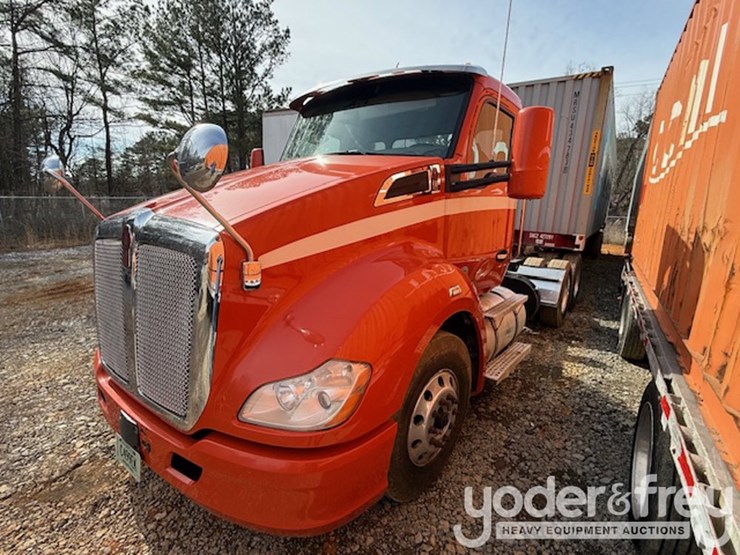 2019-kenworth-t680-image-2