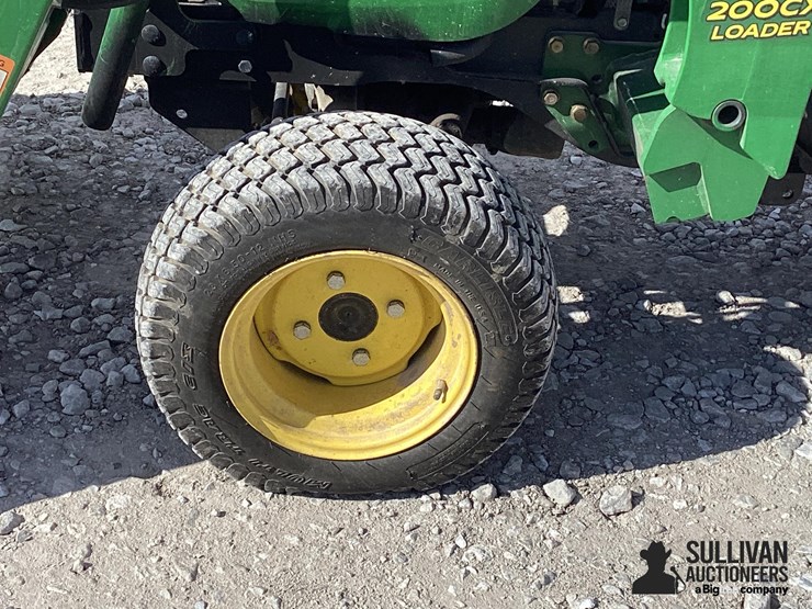 2012-john-deere-2320-image-9