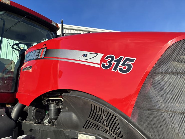2011-case-ih-magnum-315-image-17