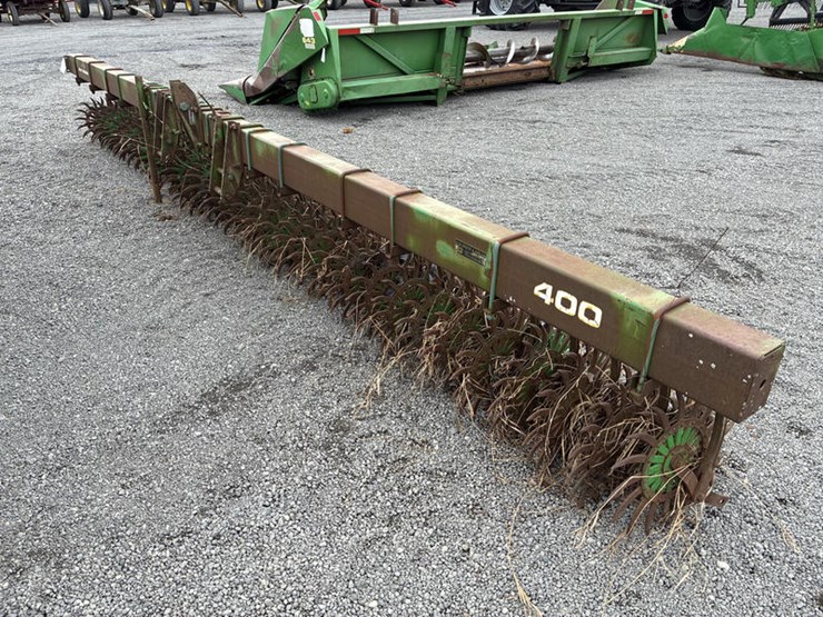 john-deere-400-image-16