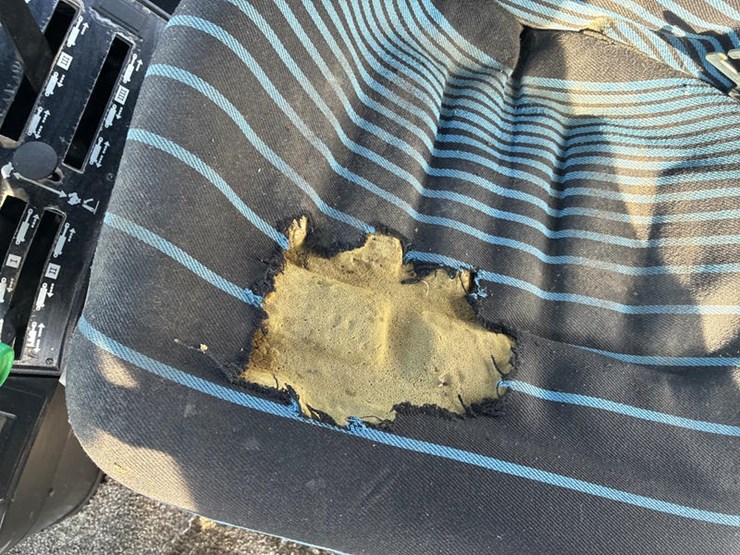 1990-ford-8730-image-56