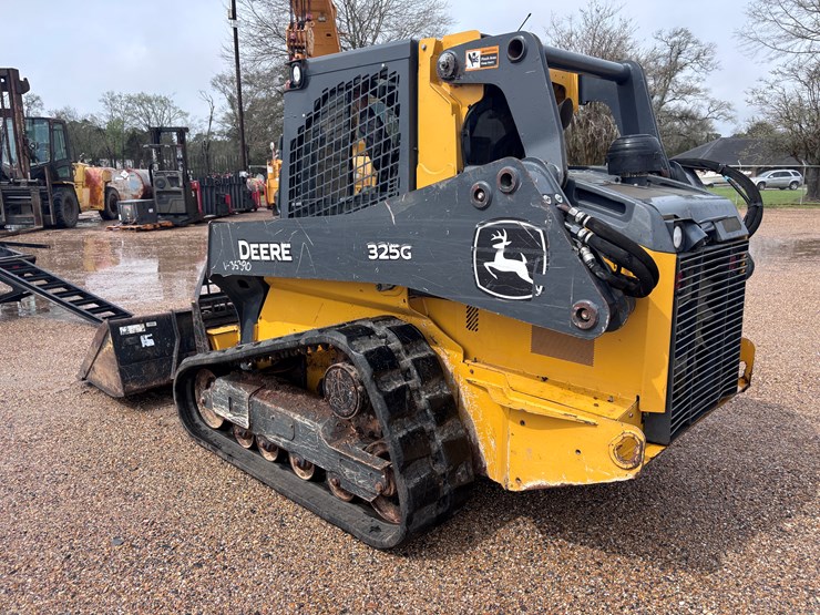deere-325g-image-4