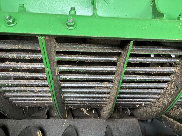 2013-john-deere-s670-image-65